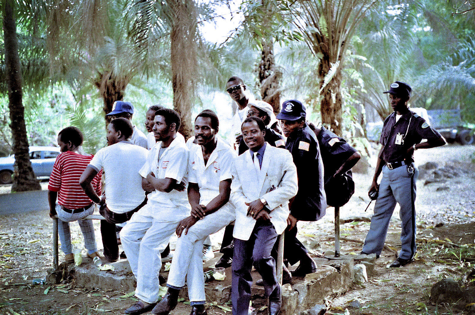 u-s-embassy-employees-africa-1988-scenes-people-and-music