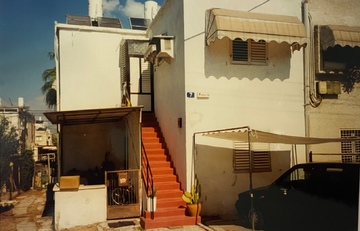 Haus in Tek Aviv.jpg