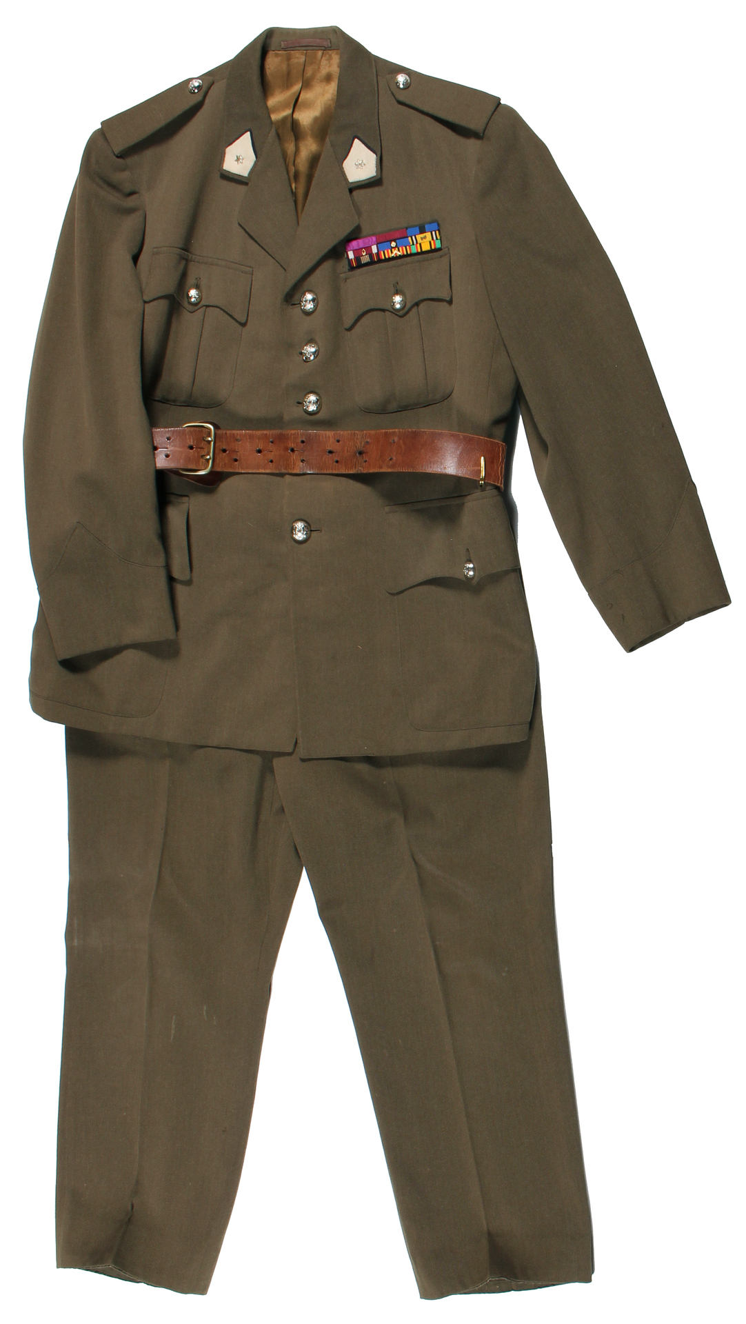 Bild 28_Uniform eines in Düren stationierten Adjudants (= höchster Rang bei den Unteroffizieren)_1970er_Sammlung SMD.jpg