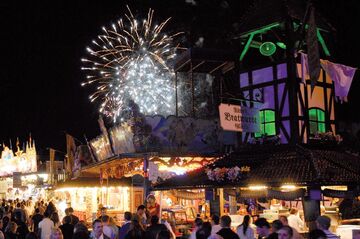 Feuerwerk über Crange 2.jpg
