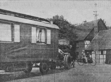 Ein Schaustellerwagen verlässt Crange, aus Westfälische Landeszeitung Rote Erde vom 15.08.1935.jpg