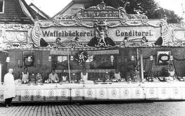 Aug. Dietrichs Waffelbäckerei und Conditorei, undatiert.jpg