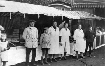 Das Fischhaus Lichte war schon 1929 auf der Cranger Kirmes vertreten..jpg