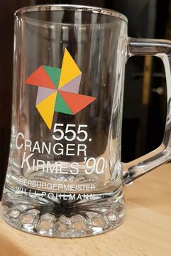 Ein Bierglas für das Schnapszahljubiläum, 1990.jpg