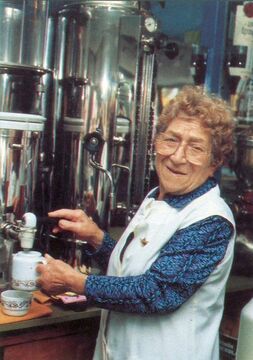 Draußen nur Kännchen, 1985.jpg