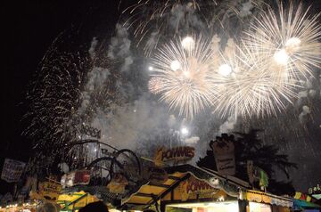 Feuerwerk über Crange.jpg
