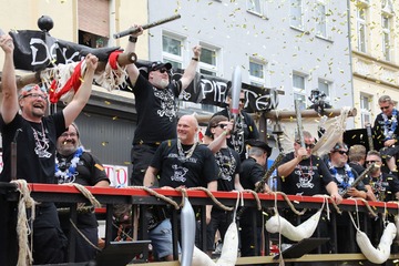 17 Wagen der Wanner Piraten.jpg