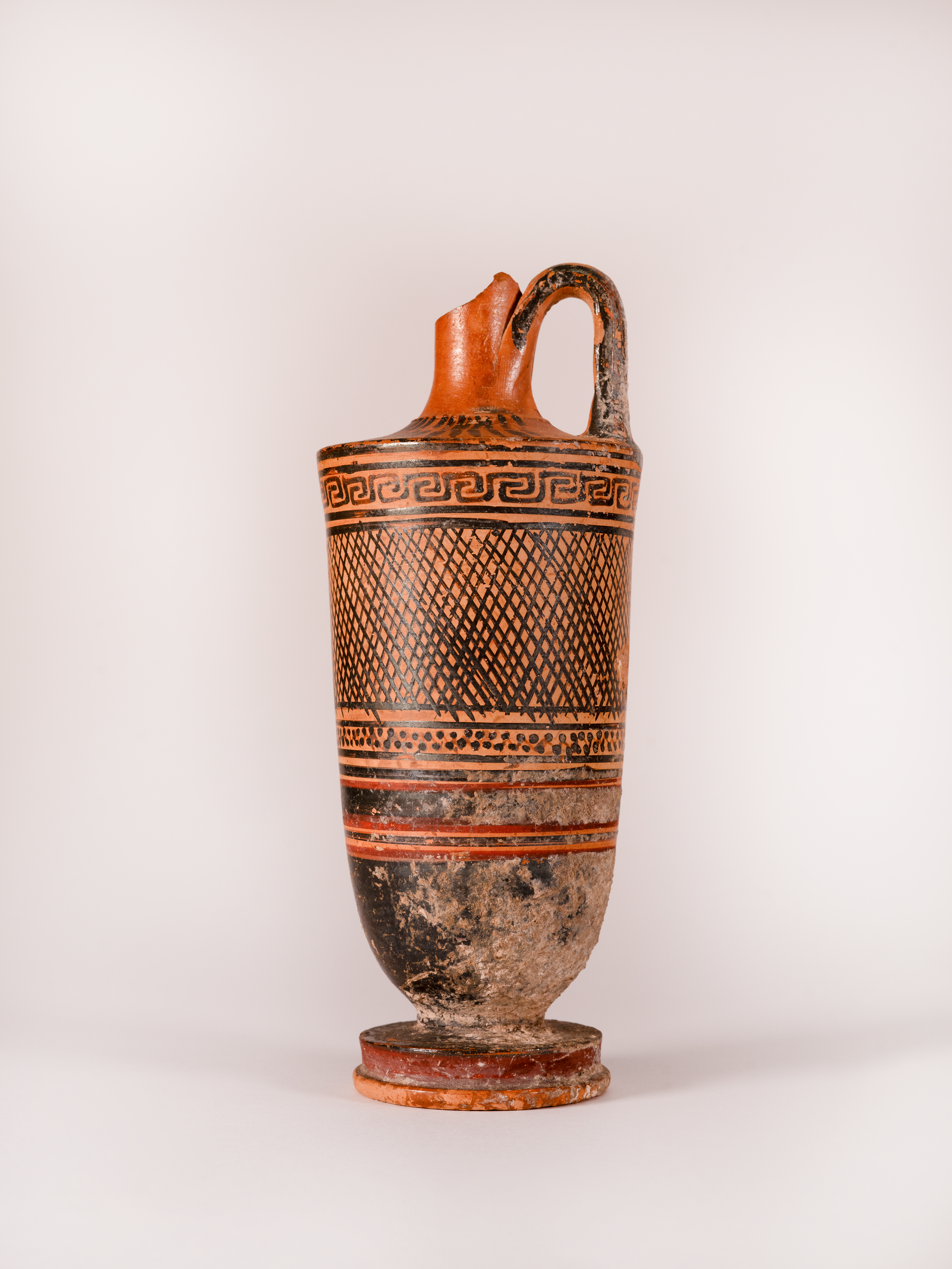 18.1_Vase(III)_Frontalsicht.png