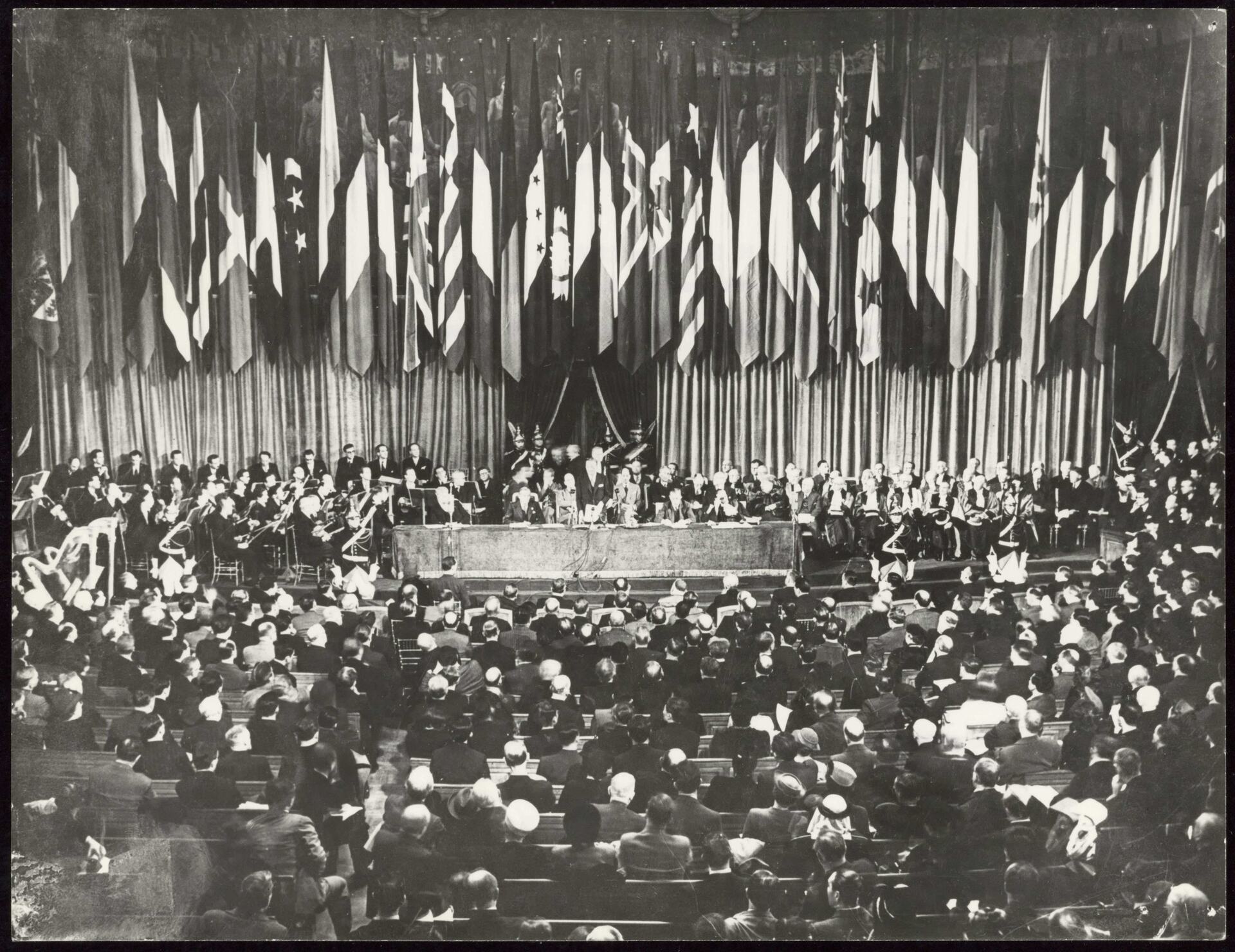 Abb.1_2646_UNESCO_Eclair_Mondial-bilder-0.jpg Abb.1_2646_UNESCO_Eclair_Mondial-bilder-0.jpg