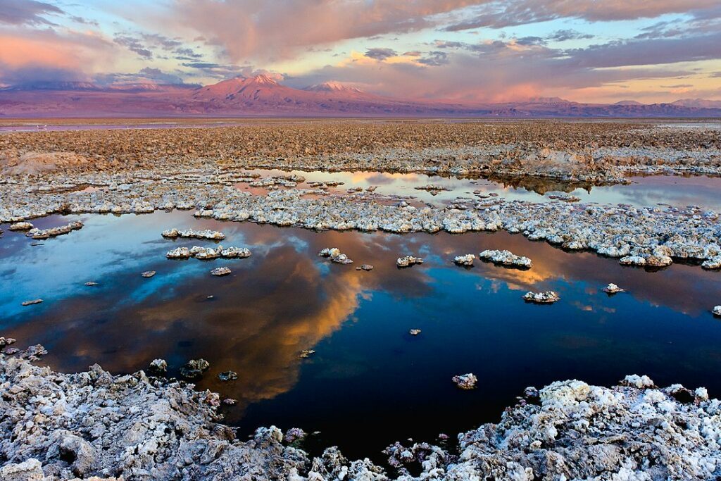 Salzsee Atacama Edisonmedia.jpg