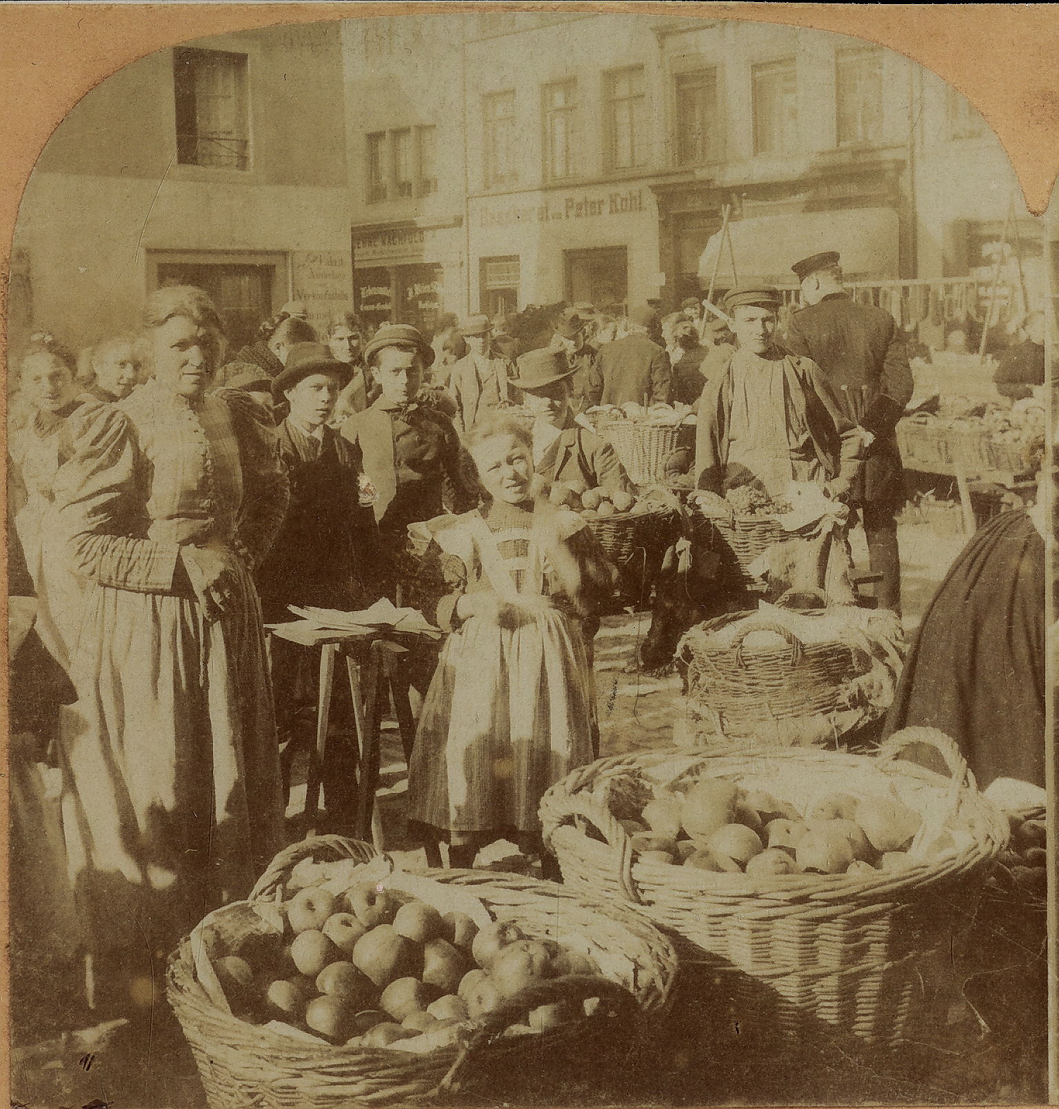 StAK FA 1,60 - An der Liebfrauenkirche Markt vor ULF 1898.jpg