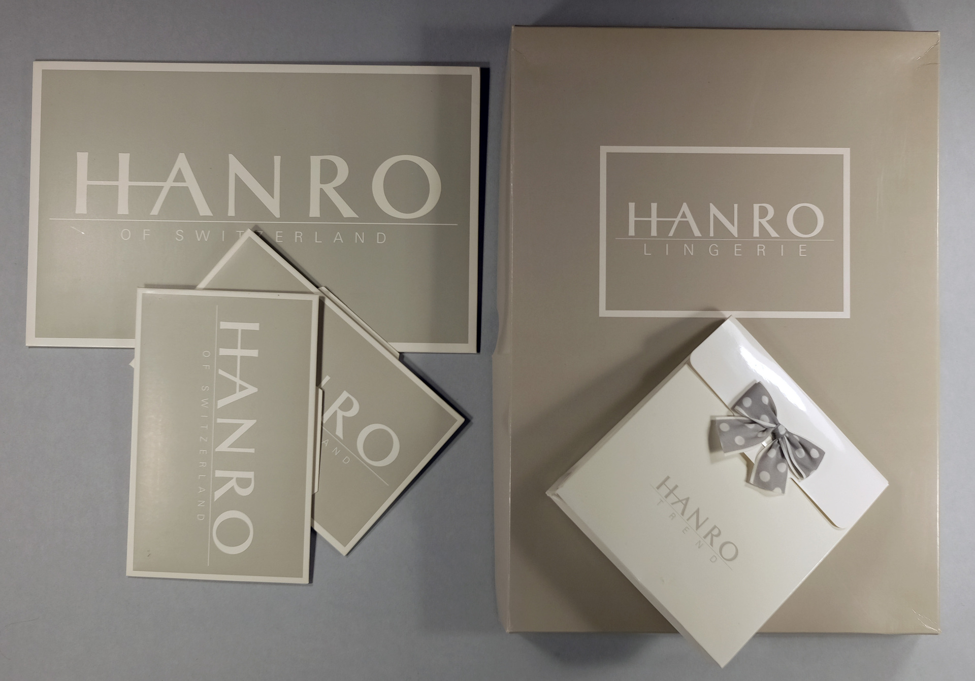 Hanro_Schachteln.jpg Hanro_Schachteln.jpg