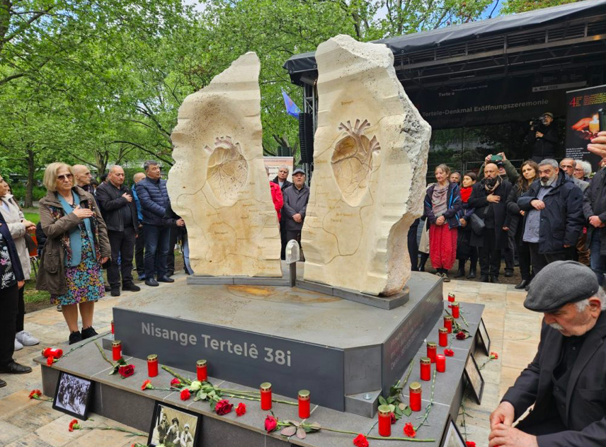 2.4 Berlin_Tertele_Gültekin.png 2.4 Berlin_Tertele_Gültekin.png