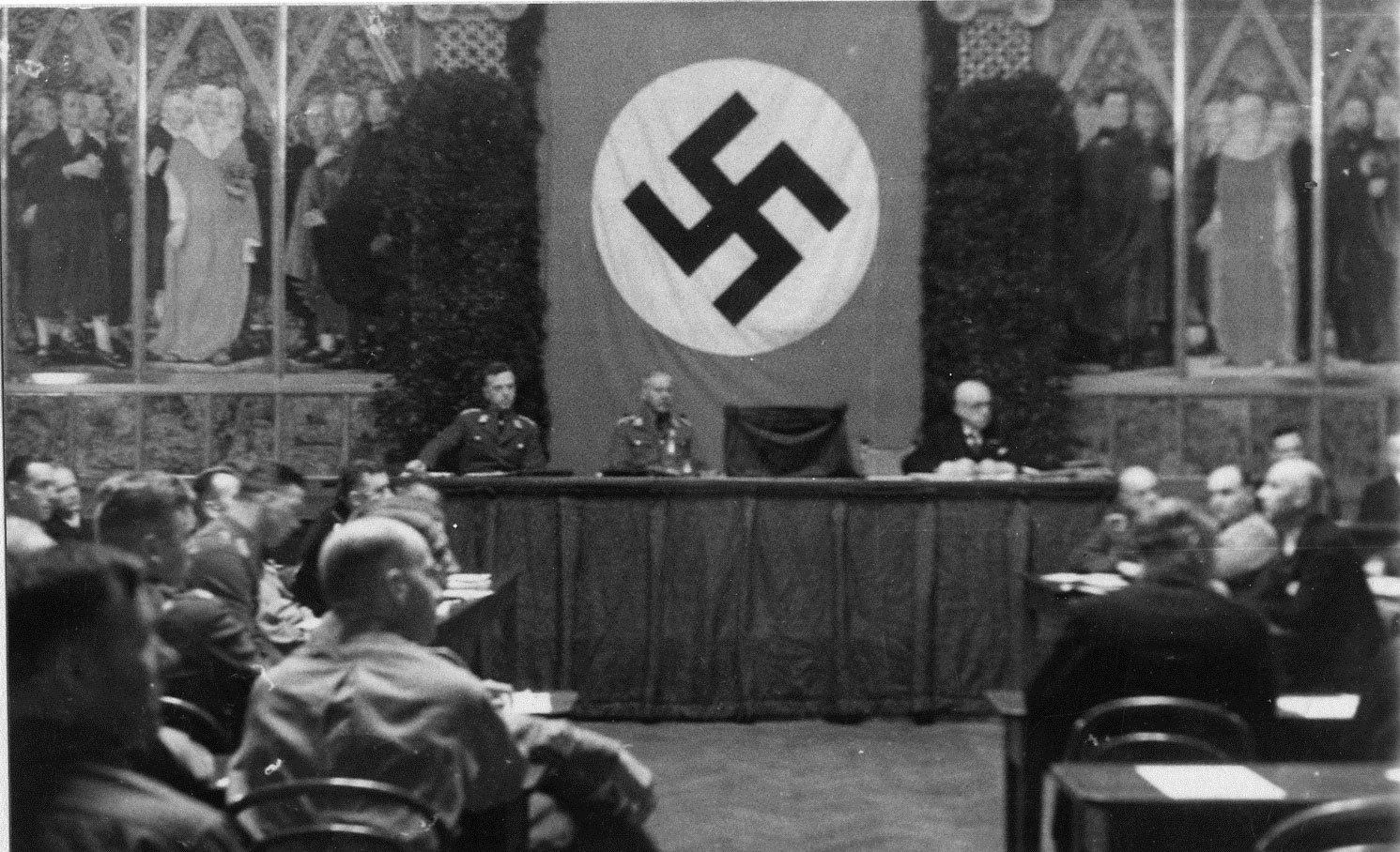 Erste Sitzung des Karlsruher Bürgerausschusses nach der Machtergreifung am 18. Mai 1933