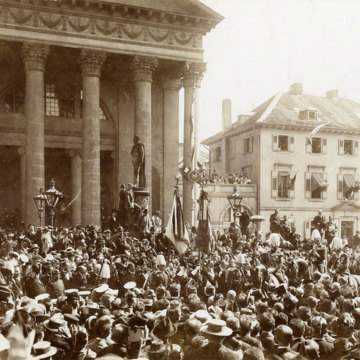Einzug Kaiser Wilhelm II. (1859-1941) nach dem Kaisermanöver 1899 in Karlsruhe.jpg