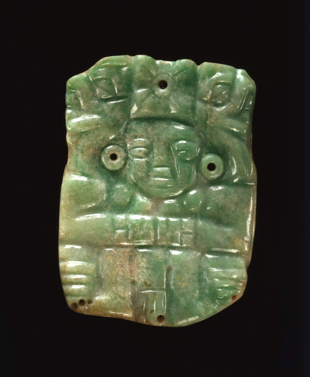 Anhänger aus hellgrüner Jade, 600-900 nach Chr. im Ethnologischen Museum der Staatlichen Museen zu Berlin - Preußischer Kulturbesitz