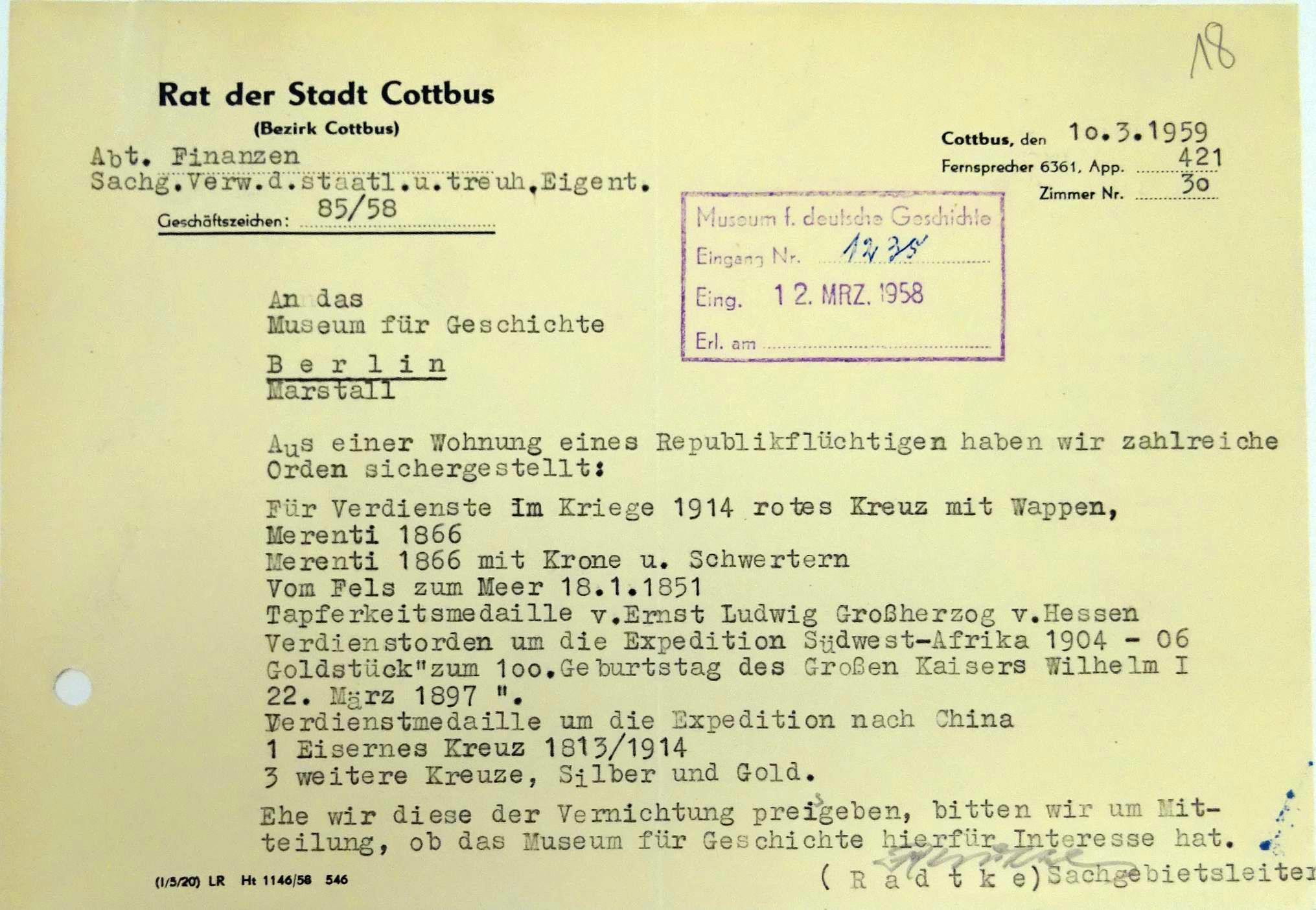 DHM-HArch_MfDG_Rot_024_Bl_18.png