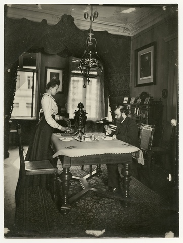 Cecile-Oskar-Vogt-Esszimmer-1902.jpg