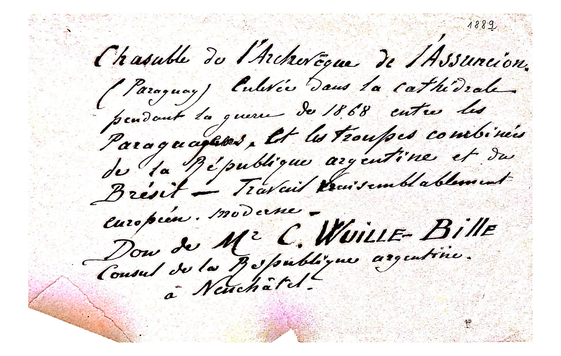 Tag of the dalmatic of the Archbishop of Asunción in the Musée d’ethnographie de Neuchâtel (MEN). It testifies to when and how the dalmatic came into the collection of the MEN. Tag of the dalmatic of the Archbishop of Asunción in the Musée d’ethnographie de Neuchâtel (MEN). It testifies to when and how the dalmatic came into the collection of the MEN.