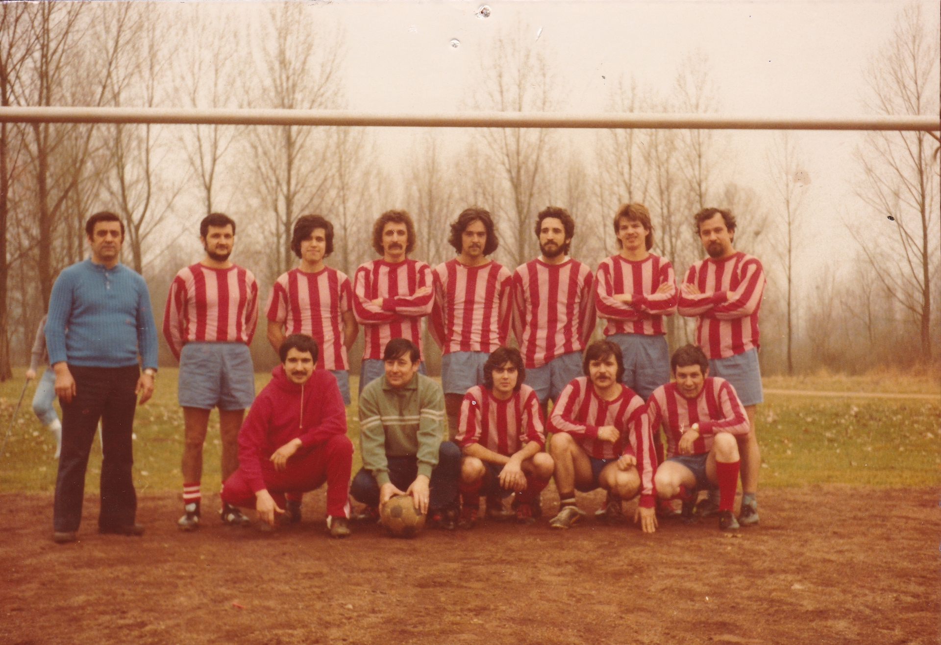 Dürener Spielverein III, Spanische Mannschaft 1977.jpg